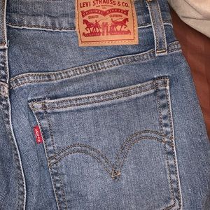 Levi’s skinny jeans